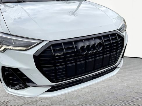 Used 2023 Audi Q3 2.0T Premium Plus w/ Premium Plus Package AWD/4WD image 32