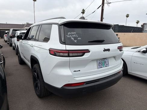 Used 2023 Jeep Grand Cherokee L Laredo image 6