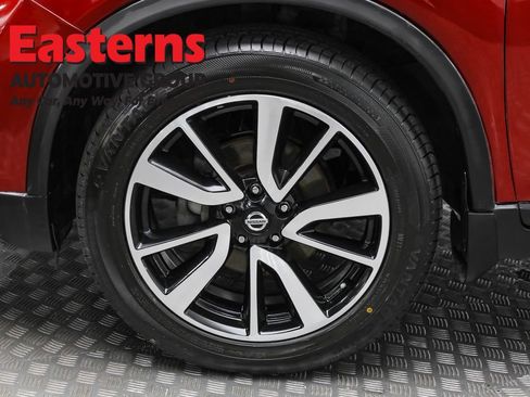 Used 2020 Nissan Rogue SL w/ Premium Package image 34