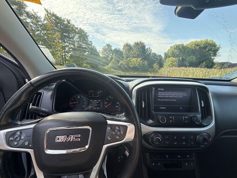 Used 2022 GMC Canyon Elevation w/ Elevation Premium Package image 15