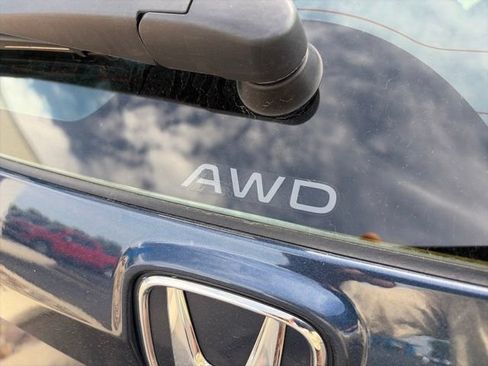 Used 2024 Honda CR-V LX image 9