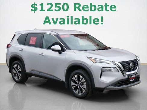 Certified 2021 Nissan Rogue SV image 1