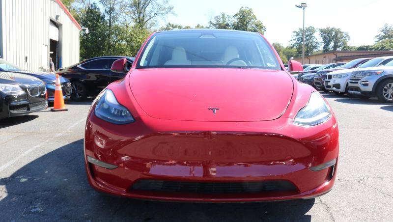 Used 2023 Tesla Model Y Performance AWD/4WD image 2