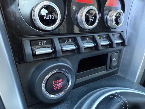 Used 2018 Subaru BRZ Limited w/ 50th Anniversary Edition image 22