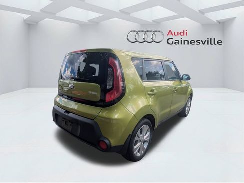 Used 2014 Kia Soul + FWD image 5