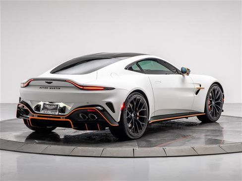 Used 2025 Aston Martin V8 Vantage Coupe image 12