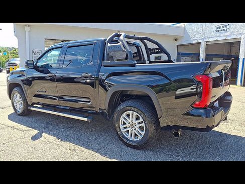 Used 2023 Toyota Tundra SR5 w/ SR5 Convenience Package AWD/4WD image 6