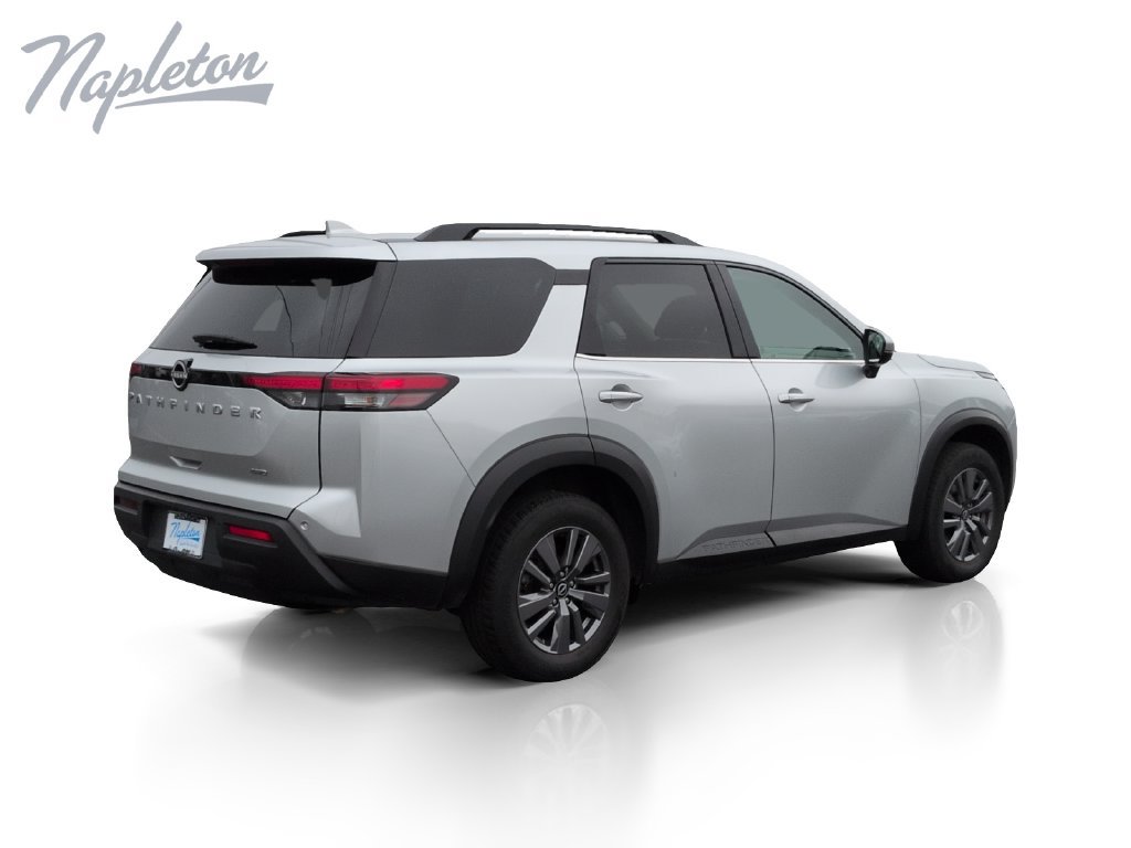 Used 2025 Nissan Pathfinder SV AWD/4WD image 6