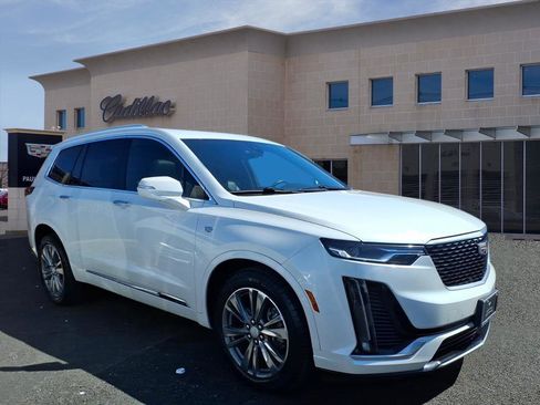 Certified 2021 Cadillac XT6 Premium Luxury image 4