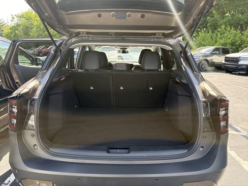 Used 2026 Nissan Kicks SR w/ SR Premium Package AWD/4WD image 9