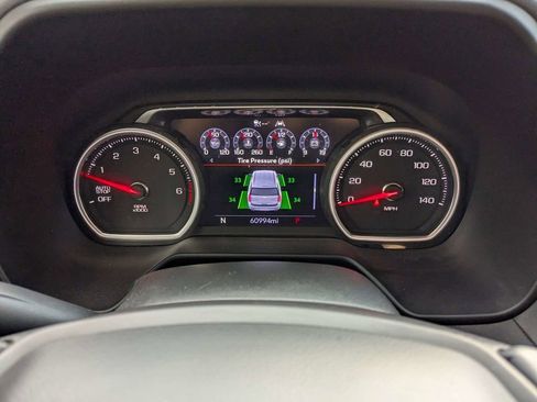 Used 2021 Chevrolet Suburban High Country w/ Premium Package RWD image 23