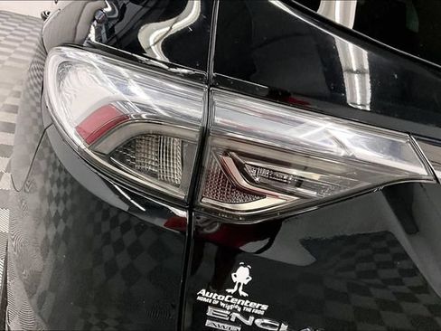 Used 2022 Buick Enclave Avenir w/ Avenir Technology Package AWD/4WD image 37