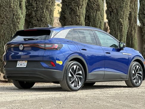 Used 2022 Volkswagen ID.4 Pro S image 4