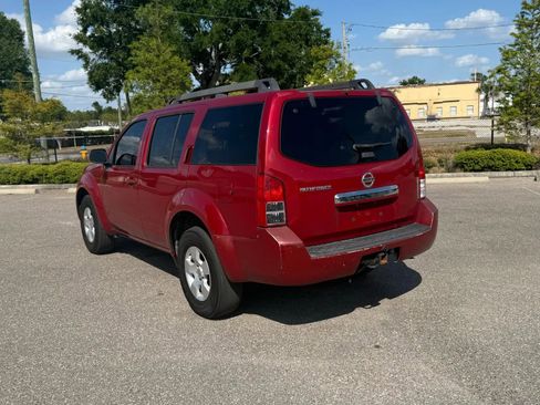 Used 2011 Nissan Pathfinder S image 7