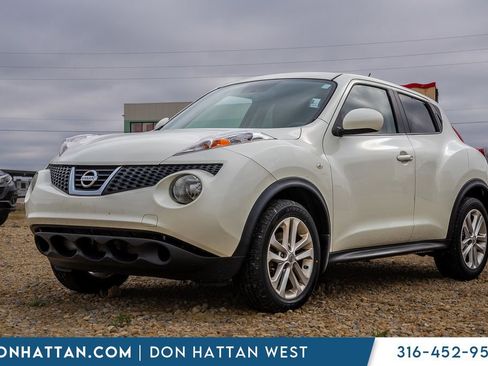 Used 2012 Nissan Juke SV image 1