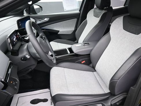 Used 2024 Volkswagen ID.4 2WD image 24