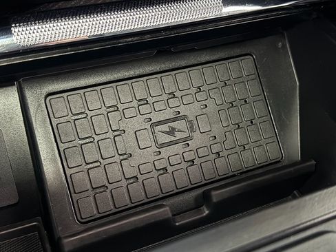 Used 2023 Ford F150 Platinum w/ Equipment Group 701A High image 32