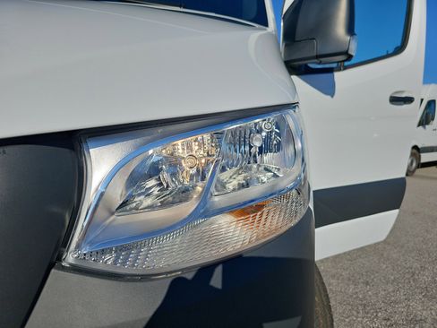 New 2025 Mercedes-Benz Sprinter 2500 image 32