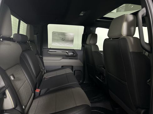 New 2026 Chevrolet Silverado 2500 ZR2 image 89