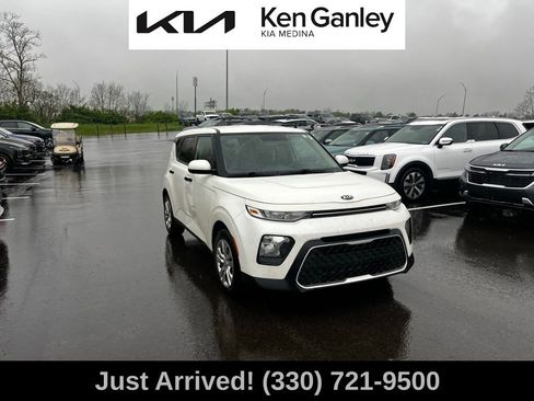 Used 2020 Kia Soul LX FWD image 3