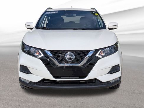 Certified 2020 Nissan Rogue Sport SV w/ All-Weather Package AWD/4WD image 3