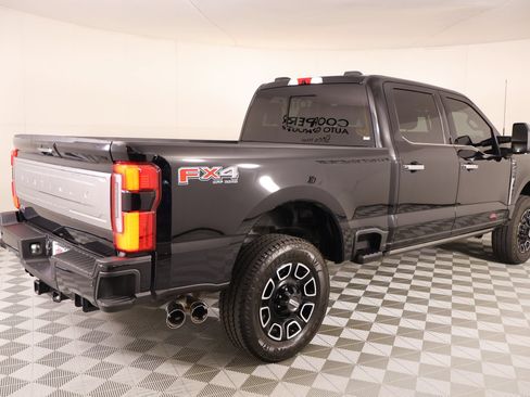 Used 2024 Ford F250 Platinum AWD/4WD image 21