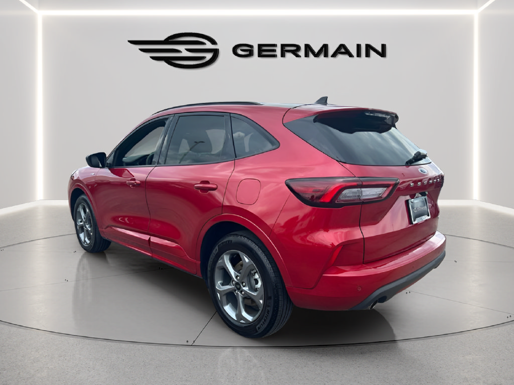 Used 2023 Ford Escape ST-Line w/ Tech Pack #1 AWD/4WD image 6