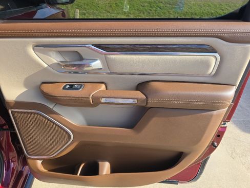 Used 2020 RAM 1500 Laramie image 16