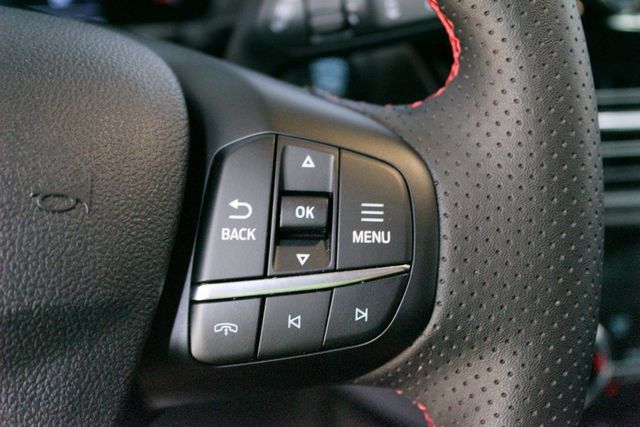 Used 2025 Ford Escape ST-Line AWD/4WD image 16