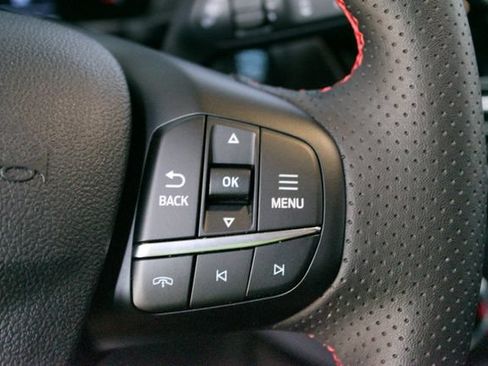 Used 2025 Ford Escape ST-Line AWD/4WD image 16