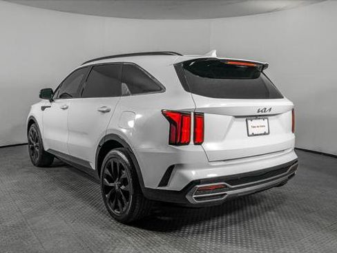 Used 2022 Kia Sorento SX FWD image 4