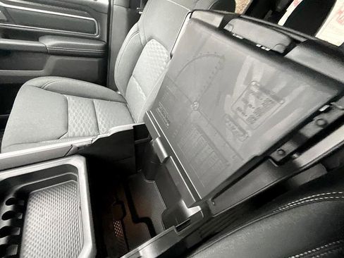 New 2026 RAM 1500 4x4 Crew Cab image 26