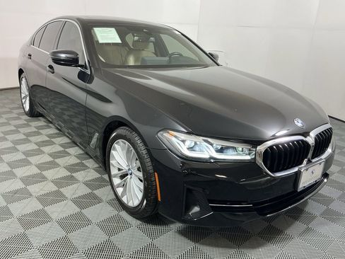 Used 2021 BMW 540i w/ Convenience Package image 3