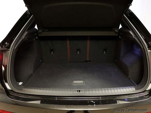 Used 2020 Audi Q3 2.0T Premium w/ Convenience Package image 27