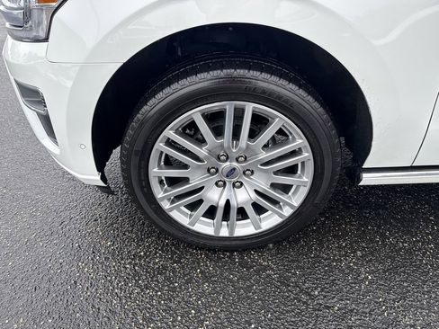 Certified 2024 Ford Expedition Max Platinum image 11