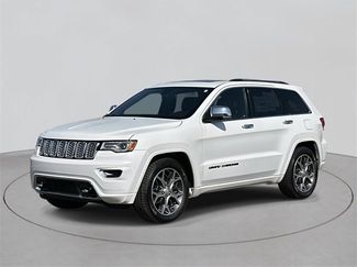Used 2019 Jeep Grand Cherokee Overland image 1