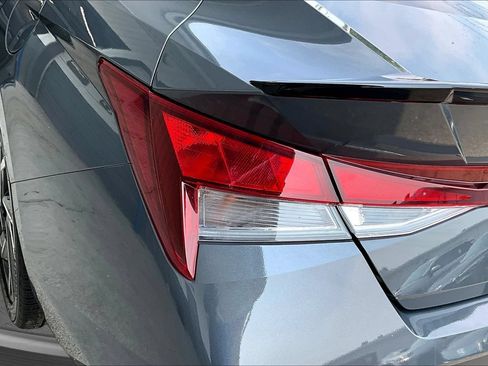 Used 2025 Hyundai Elantra Sport FWD image 23