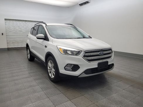 Used 2018 Ford Escape SE w/ SE Sync 3 Package FWD image 13