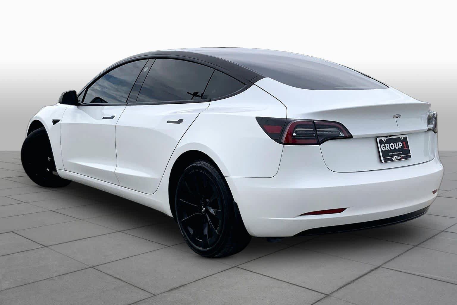 Used 2023 Tesla Model 3 Standard Range RWD image 11