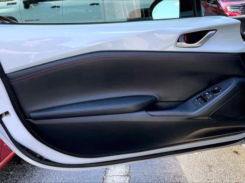 Used 2016 MAZDA MX-5 Miata Grand Touring image 22