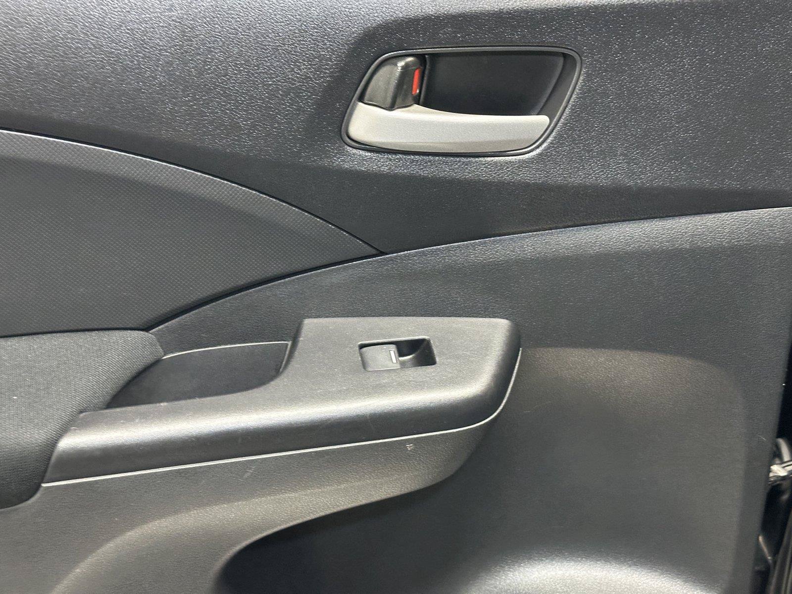 Used 2013 Honda CR-V LX image 29