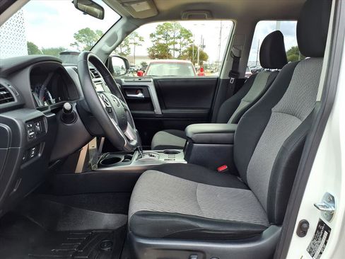 Used 2019 Toyota 4Runner SR5 image 16