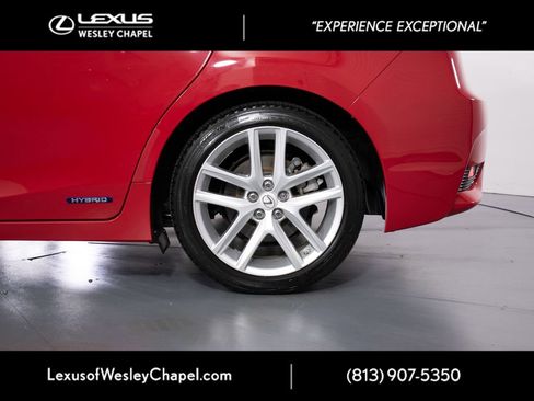 Used 2015 Lexus CT 200h w/ Navigation Package FWD image 11