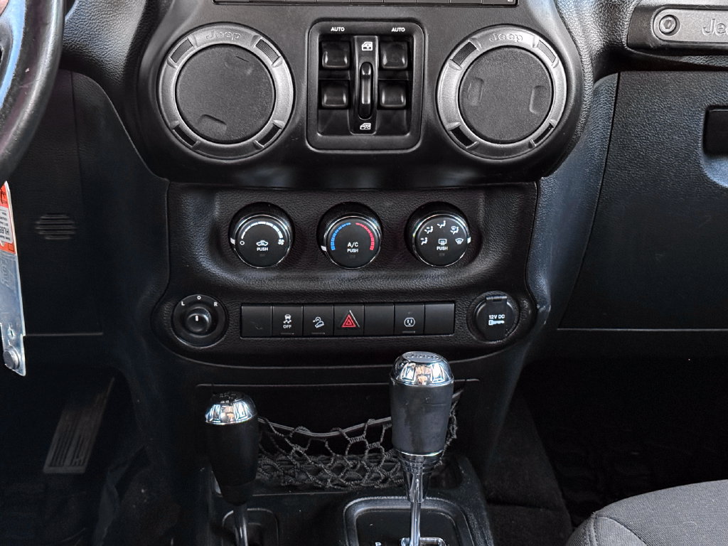 Used 2017 Jeep Wrangler Unlimited Sport AWD/4WD image 26