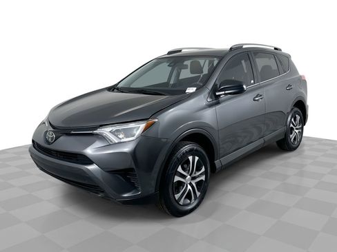 Used 2018 Toyota RAV4 LE w/ Carpet Mat Package image 1
