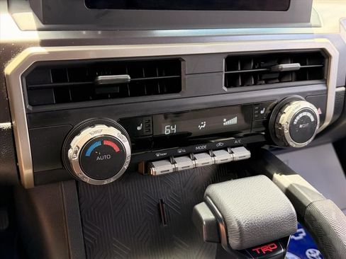 Used 2024 Toyota Tacoma TRD Off-Road AWD/4WD image 19