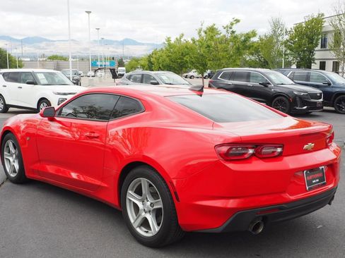 Used 2023 Chevrolet Camaro LT RWD image 7