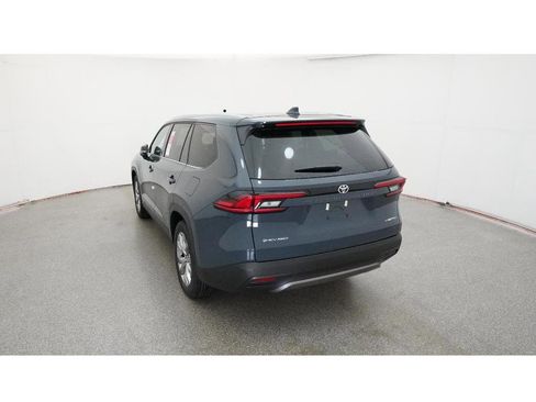 New 2026 Toyota Grand Highlander Limited image 6