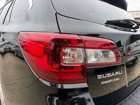 Used 2019 Subaru Outback 2.5i Premium AWD/4WD image 11