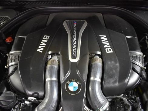Used 2018 BMW M550i xDrive w/ Driving Assistance Package AWD/4WD image 38